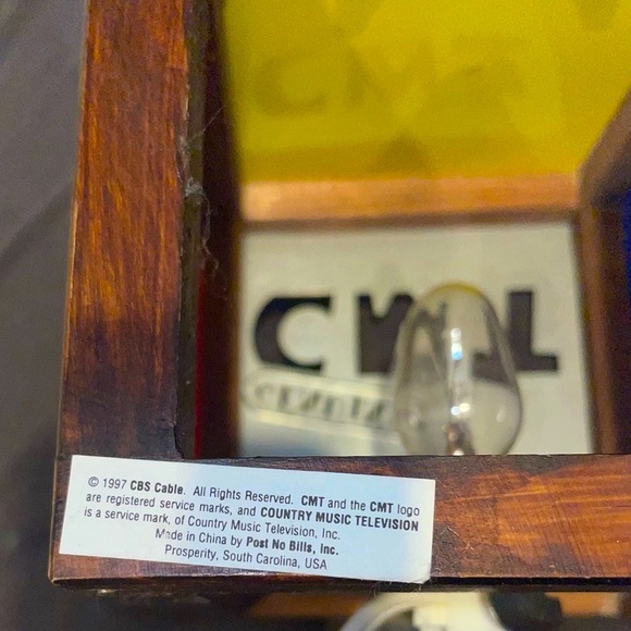 Rare 1997 CMT swag/promotional novelty plug-in night light - Picture 7 of 7